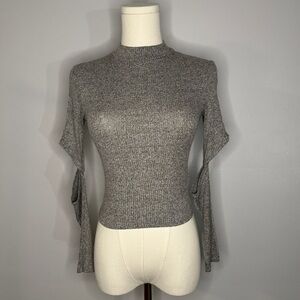 Heather Gray Open Sleeve Top